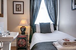 Arlana Guest House