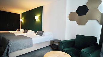 Hotel Diplomat