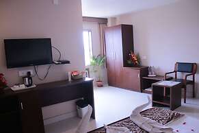Hotel Shree Hari Grand