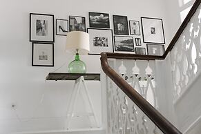 Mo House