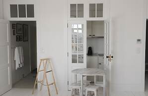 Mo House
