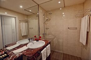 Premium Beach Hotel
