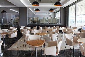 Premium Beach Hotel