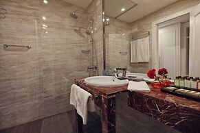 Premium Beach Hotel