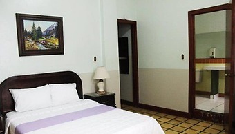 Hotel Sahara
