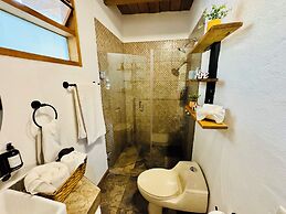 Encino House Hotel Boutique