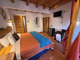 Encino House Hotel Boutique