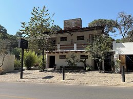 Encino House Hotel Boutique