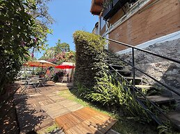 Encino House Hotel Boutique