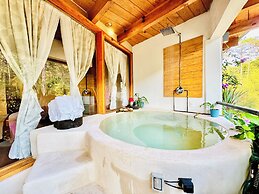 Encino House Hotel Boutique