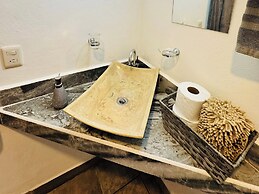 Encino House Hotel Boutique