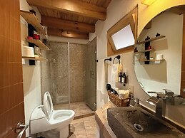 Encino House Hotel Boutique