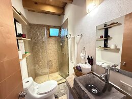 Encino House Hotel Boutique