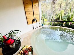 Encino House Hotel Boutique
