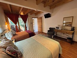 Encino House Hotel Boutique