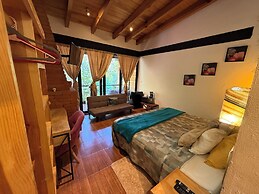Encino House Hotel Boutique