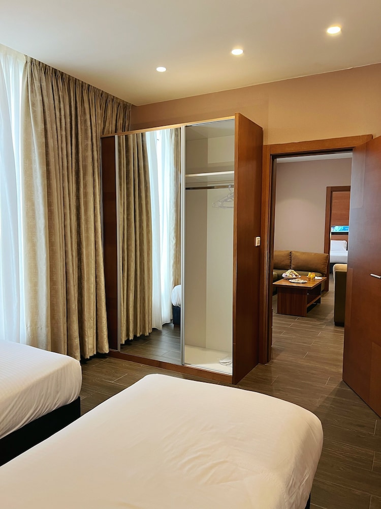 The Seventh Star Hotel Suites