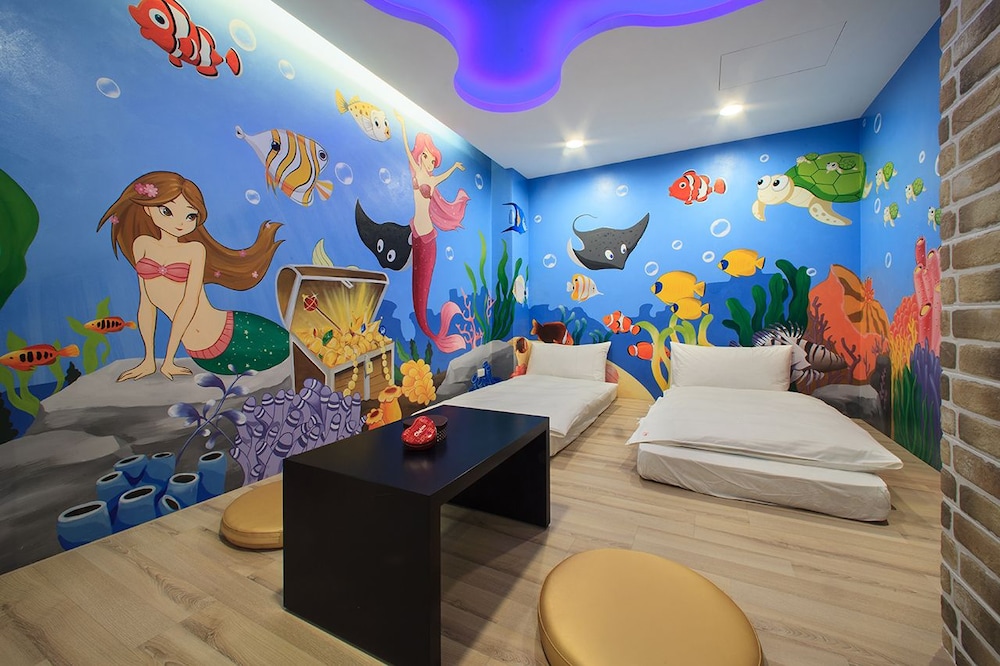 Chen He Spa Motel