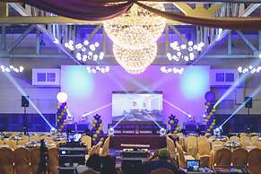 Aman Hills Hotel