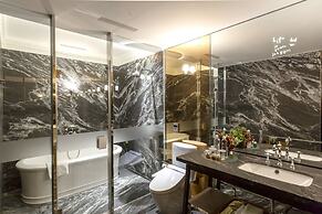 Inhouse Hotel Grand