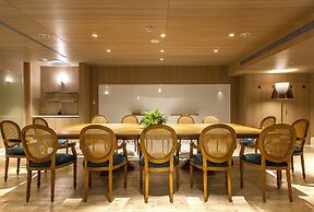 Inhouse Hotel Grand