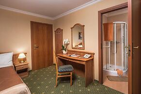 Hotel Polaris III