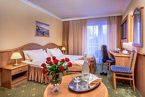 Hotel Polaris III
