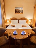 Hotel Polaris
