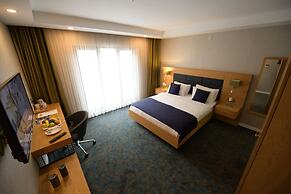 Sera Nature Hotel