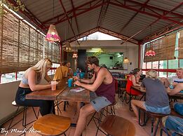 Mojzo Dorm - Hostel