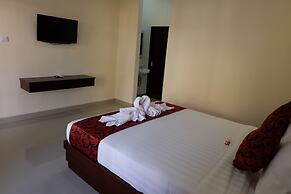 Tom's Inn Pecatu
