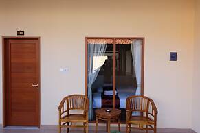 Tom's Inn Pecatu