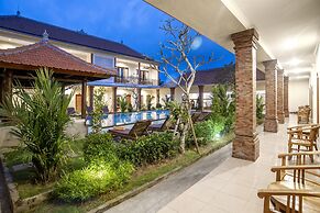 Tom's Inn Pecatu