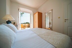 Garden Oasis Pool Villa