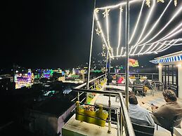 Hotel Madni Royale