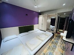 Hotel Madni Royale
