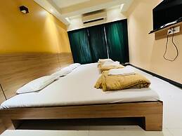 Hotel Madni Royale