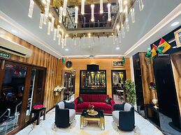 Hotel Madni Royale
