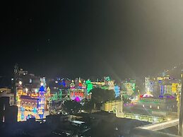 Hotel Madni Royale