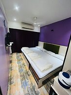 Hotel Madni Royale