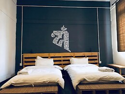 Yakety Yak Hostel