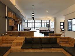 Yakety Yak Hostel
