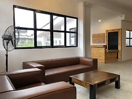 Yakety Yak Hostel