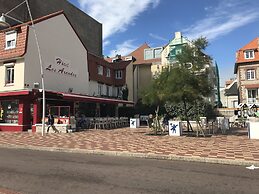 Les Arcades