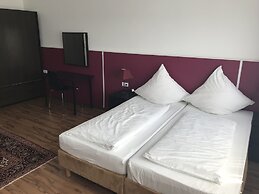 Garni Hotel Lore