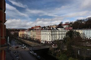 Hotel Romania
