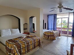 Del Real Hotel & Suites