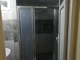 Sarsilmaz Otel