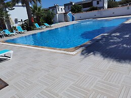 Sarsilmaz Otel