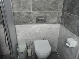 Sarsilmaz Otel